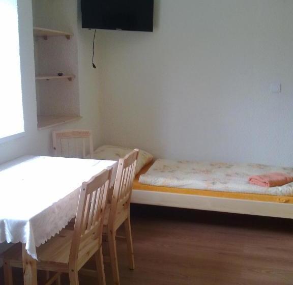 بنسيون Penzion Apartmány Bečov