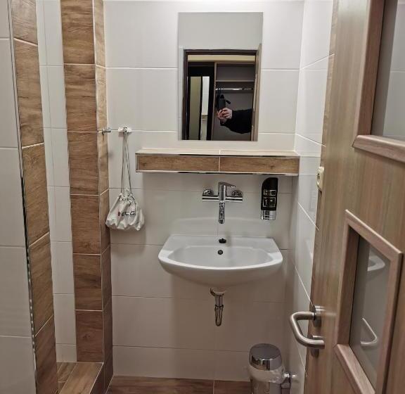 بنسيون Penzion Ema B&b