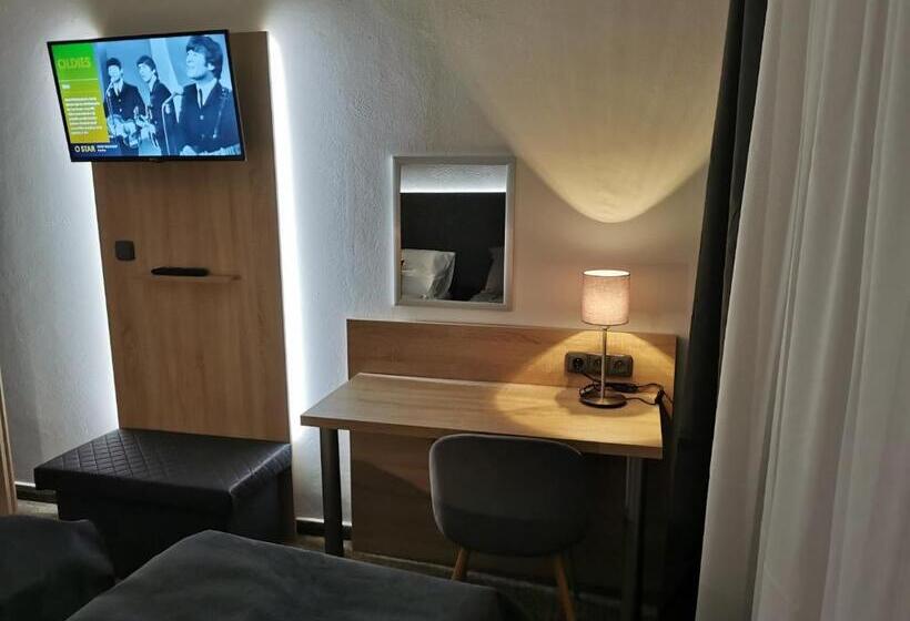 بنسيون Penzion Ema B&b