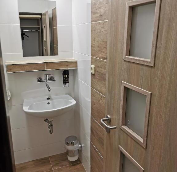 بنسيون Penzion Ema B&b