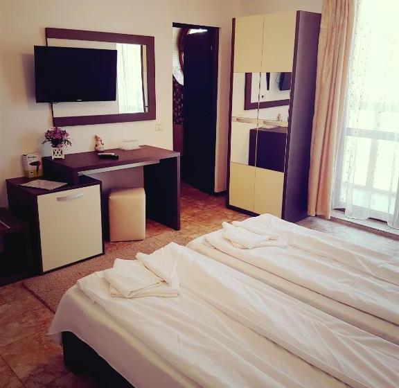 بنسيون Rosiem House