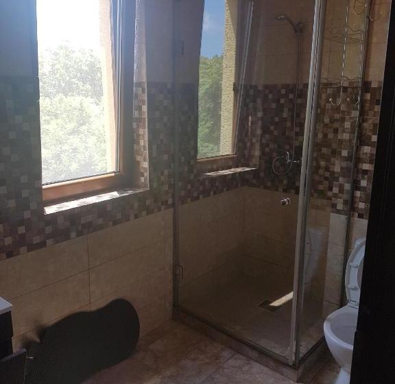 بنسيون Rosiem House