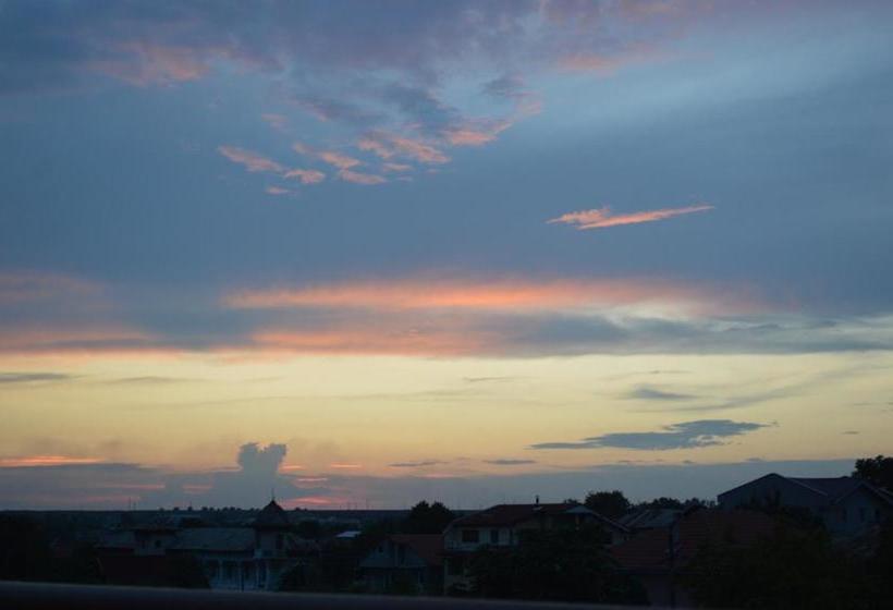 بنسيون Rosiem House