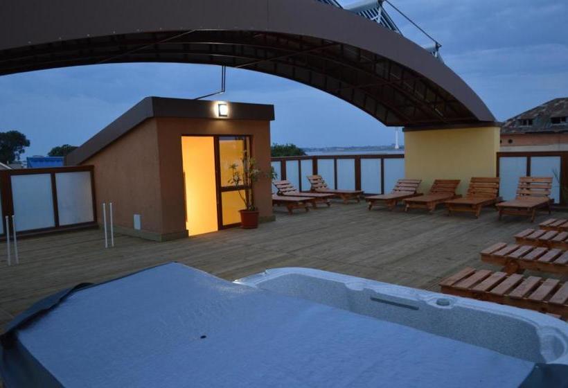 بنسيون Rosiem House