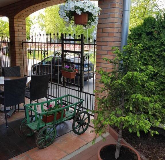 پانسیون Sabbia Ristorante   Reštaurácia A Ubytovanie Prievidza