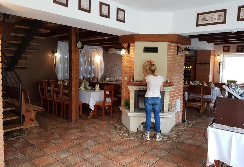 پانسیون Sabbia Ristorante   Reštaurácia A Ubytovanie Prievidza