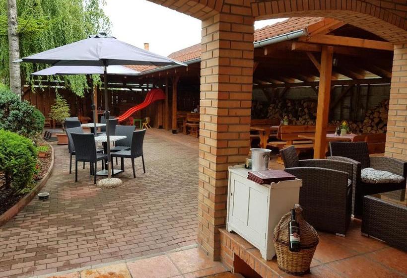 پانسیون Sabbia Ristorante   Reštaurácia A Ubytovanie Prievidza