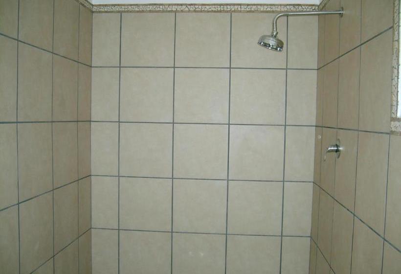 بنسيون Sir Lambert S Guesthouse