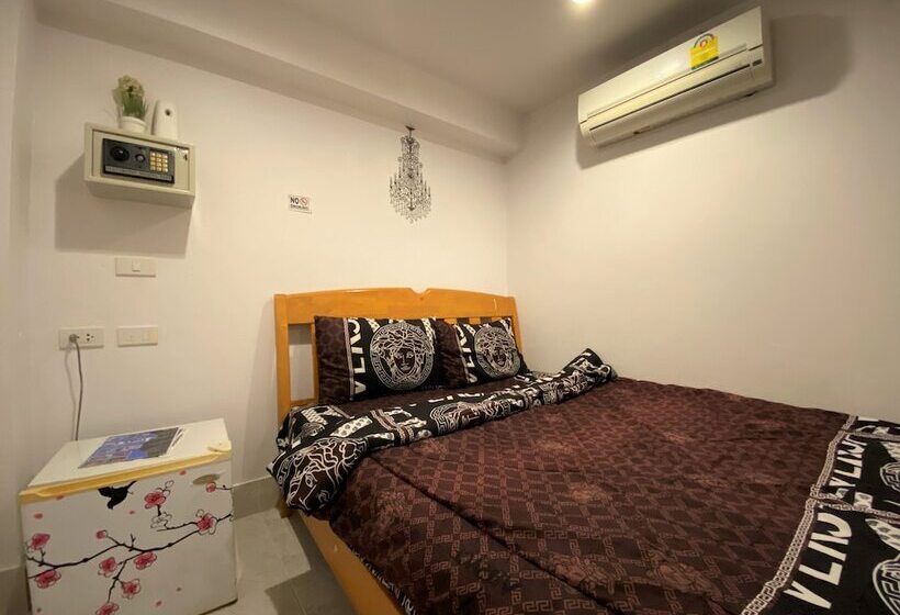 پانسیون Som Guesthouse