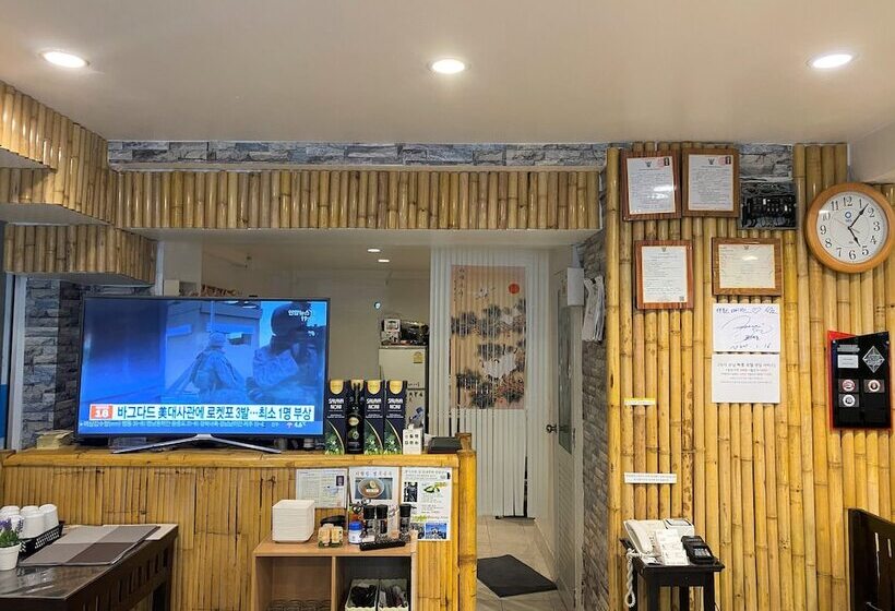 펜션 Som Guesthouse