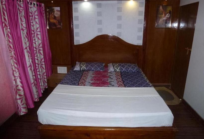 پانسیون Southcanal Holidays