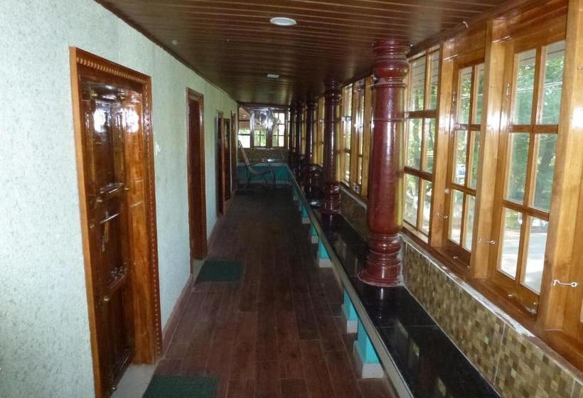 پانسیون Southcanal Holidays