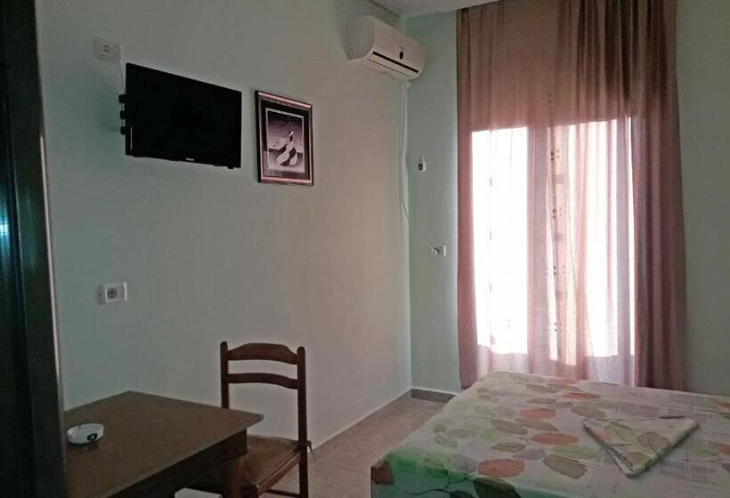 ペンション Tani's Guesthouse