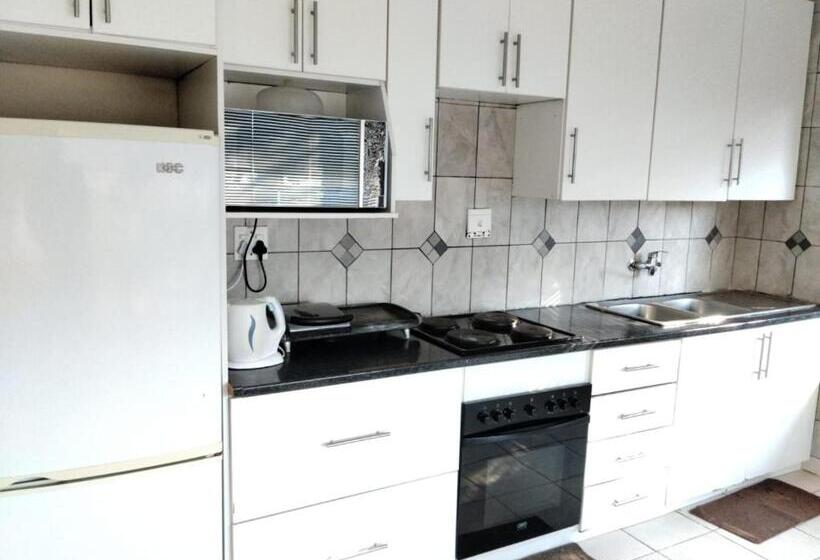 פנסיון Turquoise View Guesthouse