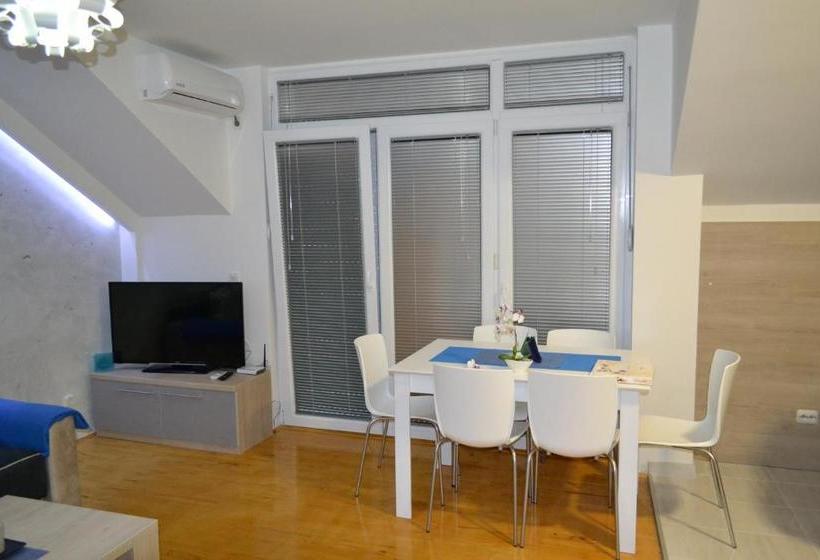 پانسیون Villa Renessans