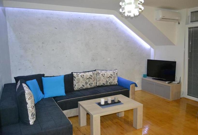 پانسیون Villa Renessans