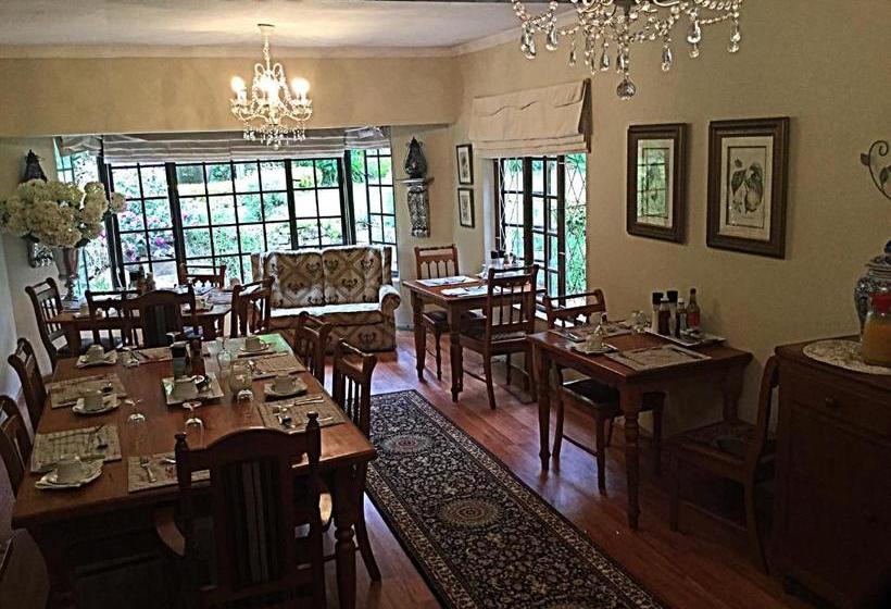 פנסיון Warrens Guest House