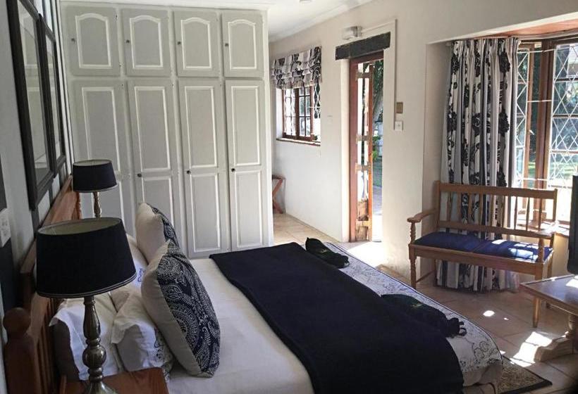 פנסיון Warrens Guest House