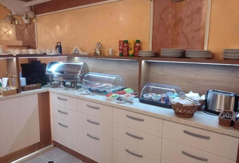 Pensiunea Casa Rusu