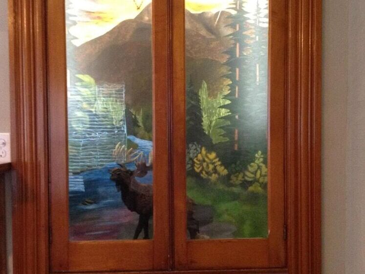 Strictly Moose Luxury Vacation Suites