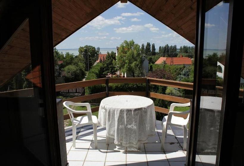 Vöröskő Apartmanház