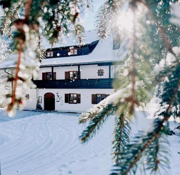 فندق صغير Pension Gasthof Arriach