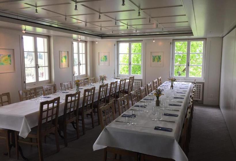 ユースホステル Hirschen Wald Gasthaus & Bäckerei