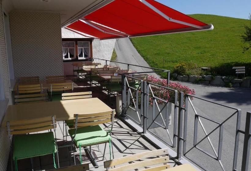 ユースホステル Hirschen Wald Gasthaus & Bäckerei