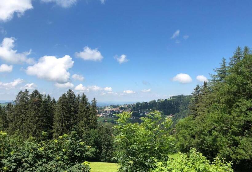 ユースホステル Hirschen Wald Gasthaus & Bäckerei