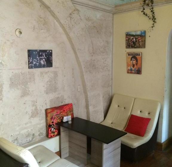 ユースホステル Bubamara Bolivar