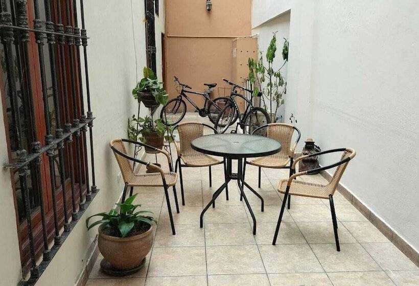 فندق Posada Miraflores