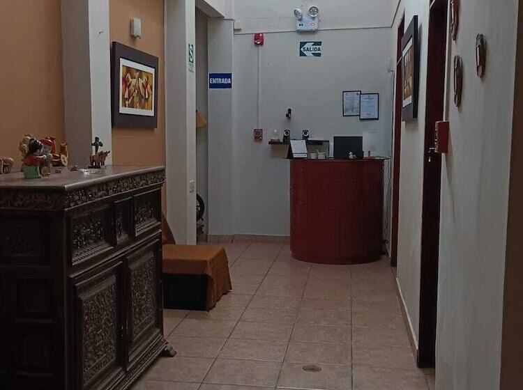 فندق Posada Miraflores