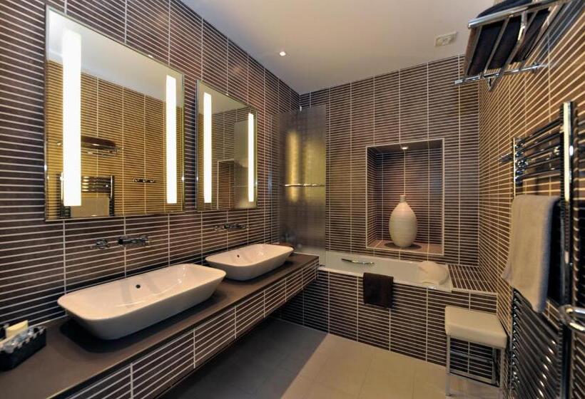 هتل Hôtel Au Logis Des Remparts