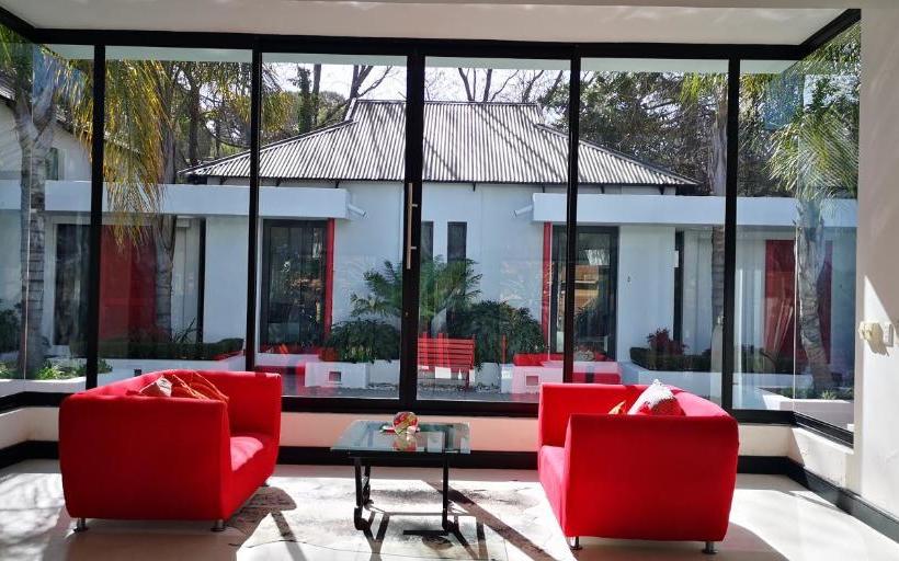 Пансион 21 Kingfisher Guesthouse