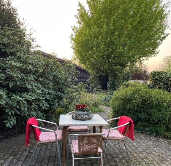 膳宿费 An De Esch