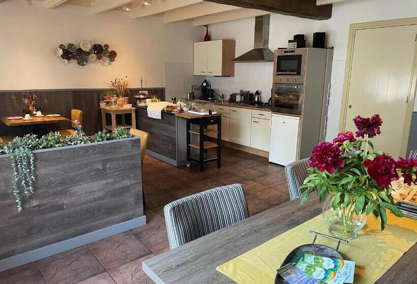 膳宿费 An De Esch