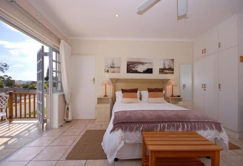 פנסיון Anchorage Guesthouse