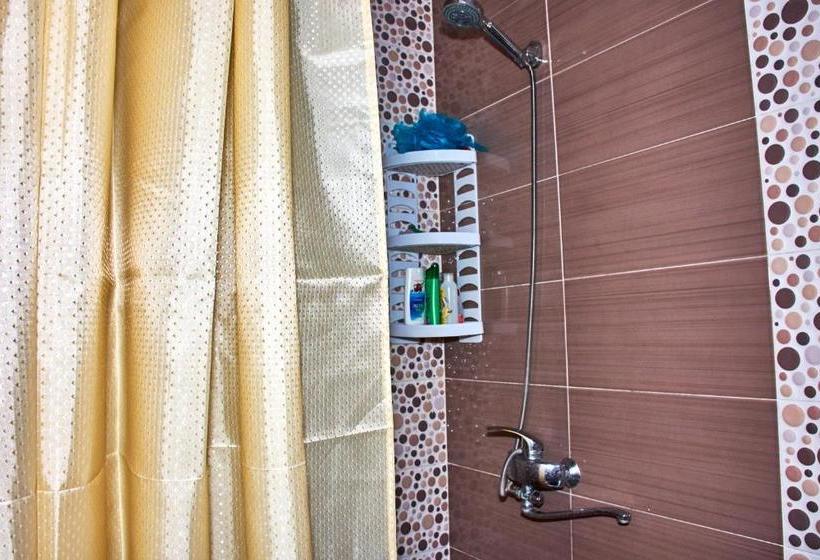 پانسیون California Guest House