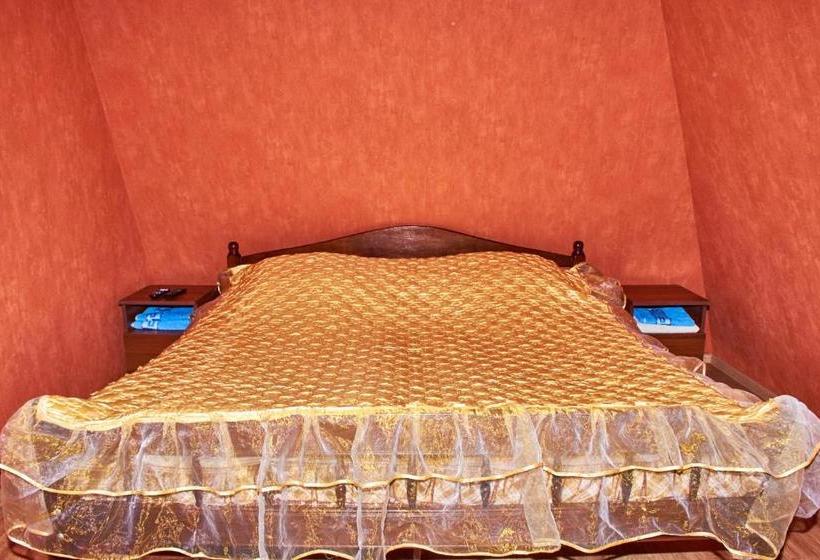 پانسیون California Guest House