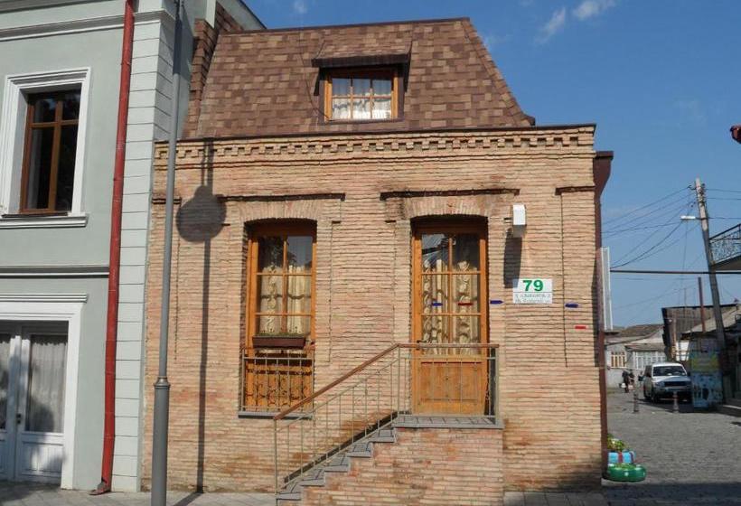 پانسیون California Guest House