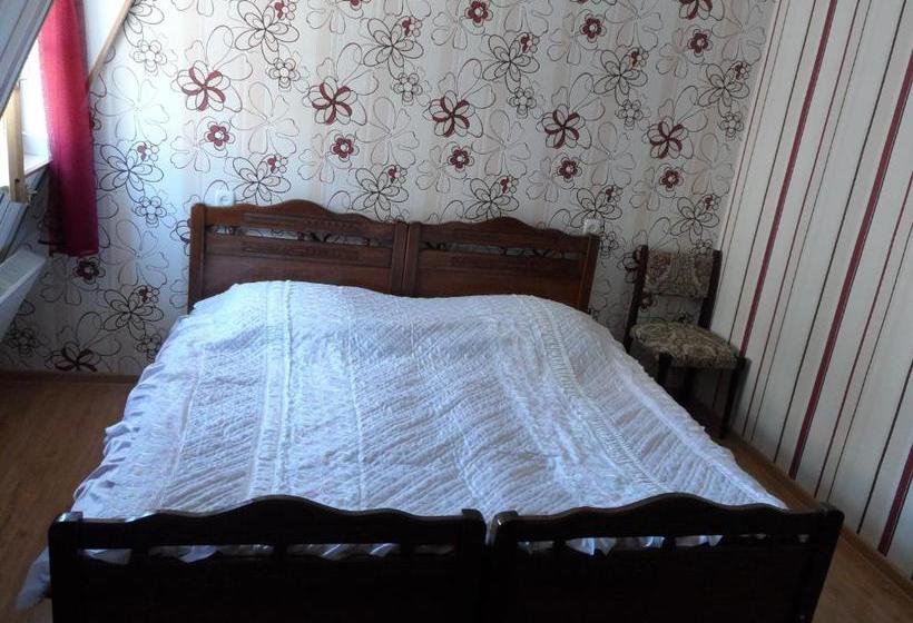 پانسیون California Guest House