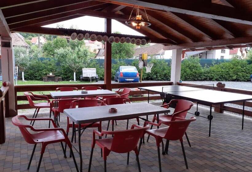 פנסיון Casa Raisa & Maria