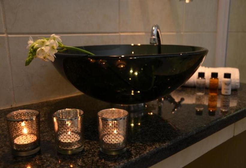 펜션 College Lodge