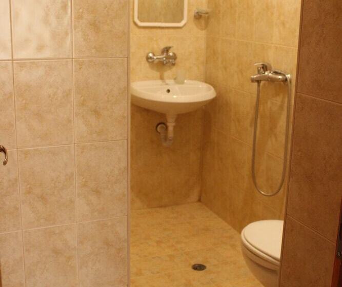 ペンション Dream House