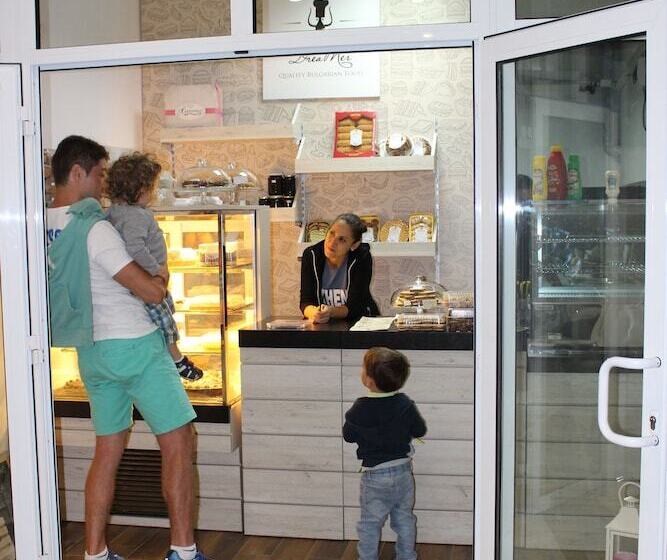 Пансион Dream House