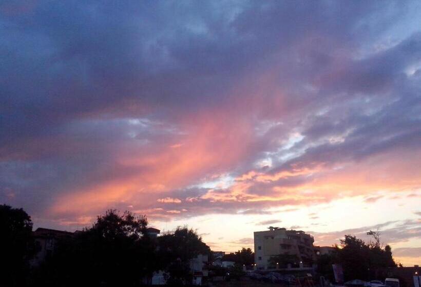 膳宿费 Guest House Compass