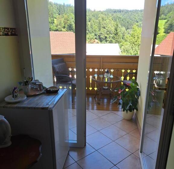 پانسیون Guest House Kveder