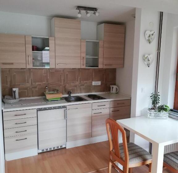 پانسیون Guest House Kveder