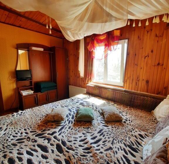 پانسیون Kitech Guest House