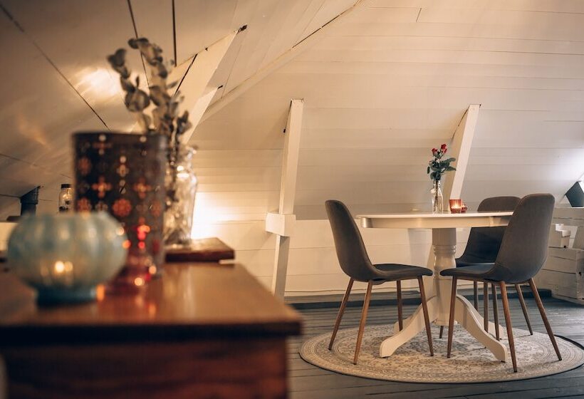 ペンション Kongelfs Gästgifveri & Citycamping